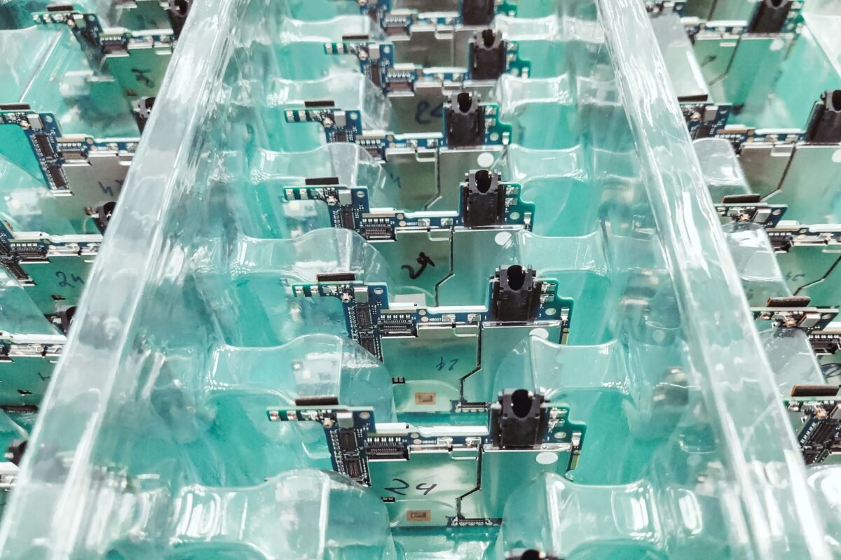 China+1 for semiconductor assembly & test: Vietnam, Malaysia or Taiwan — Where to Put the Factory? 1 China+1 for semiconductor assembly & test: Vietnam, Malaysia or Taiwan — Where to Put the Factory?