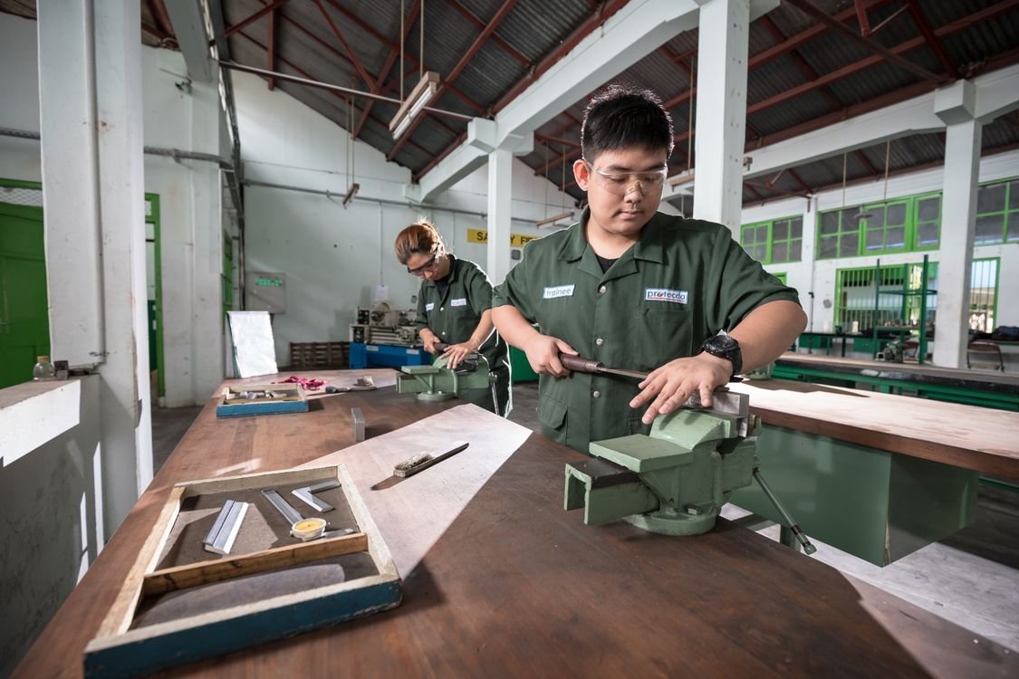 Vocational Training and Training Support for Employees: Employer Duties and Tax Benefits 1 Vocational training workshop session — Photo: Pexels (royalty-free)
