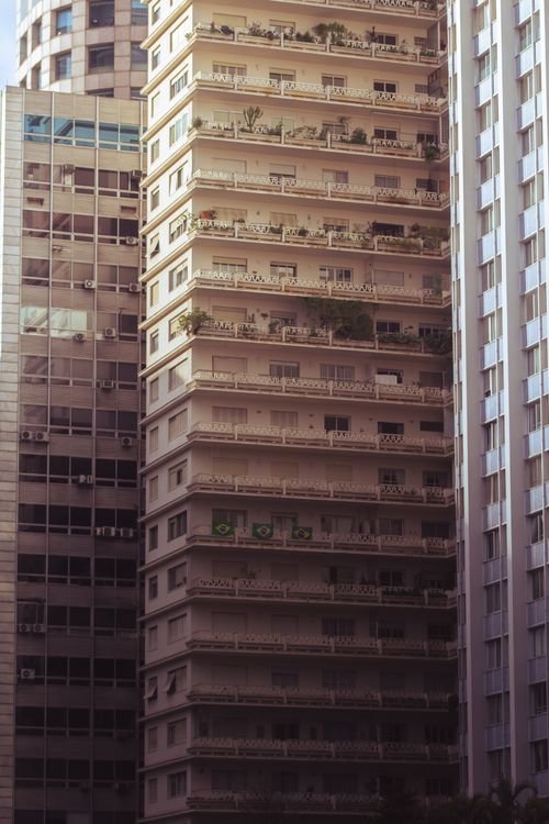 Foreign investors in Vietnamese real estate projects — condi