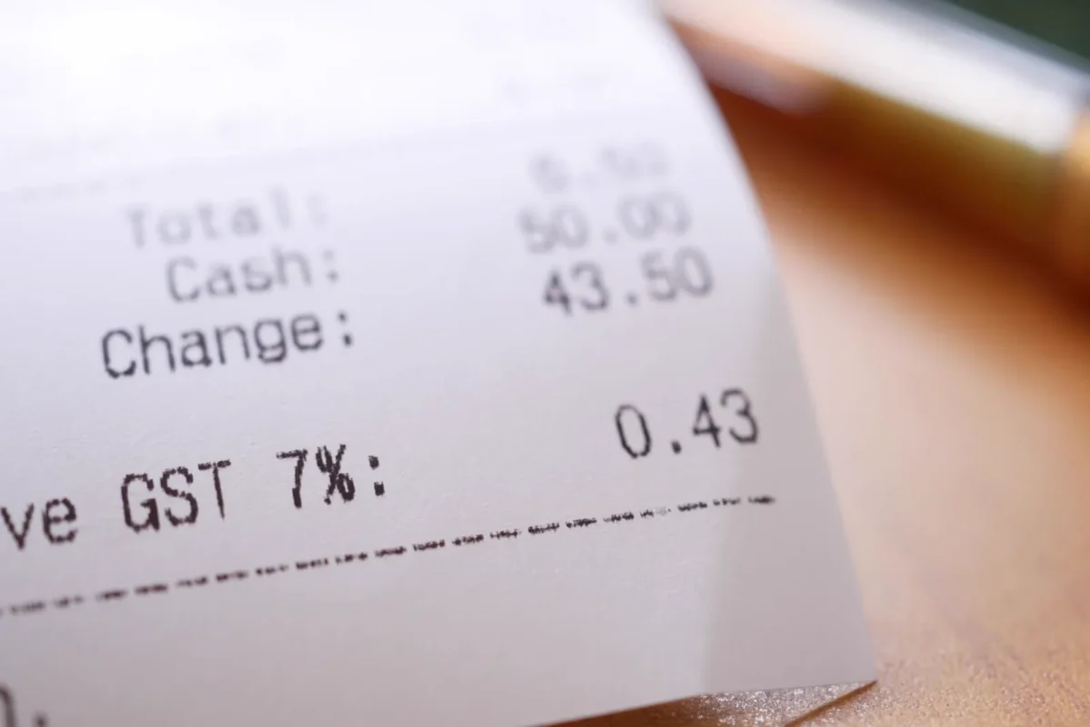 Valid E-Invoices in Vietnam: 14 Mandatory Contents Under the New Rules 1 Close-up of a receipt — illustrating mandatory e-invoice contents