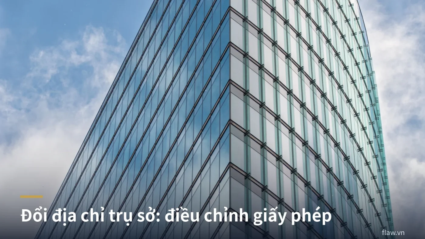 Tòa nhà văn phòng kính nhìn từ dưới lên