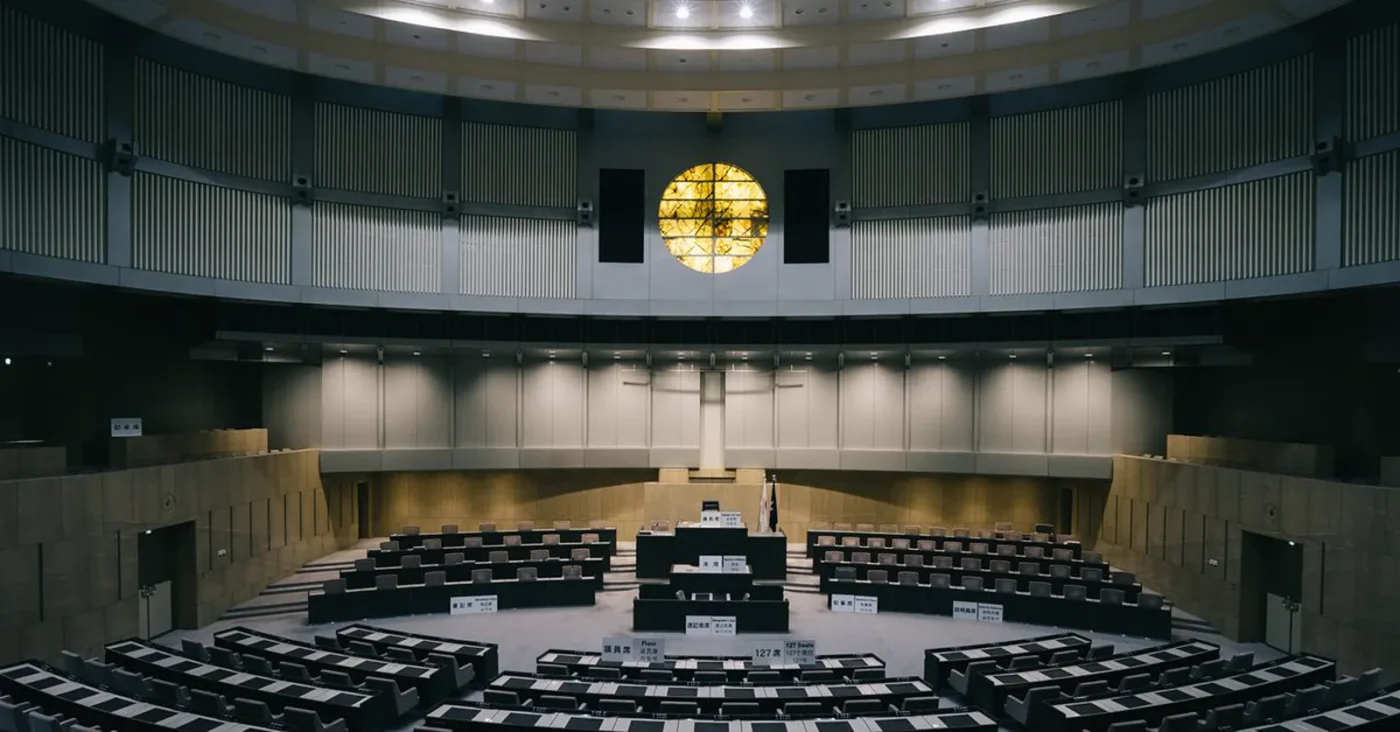 Checklist for Holding a Lawful General Meeting of Shareholders in Vietnam 2026 1 Empty conference room with round table — checklist for holding a lawful general meeting of shareholders in Vietnam 2026