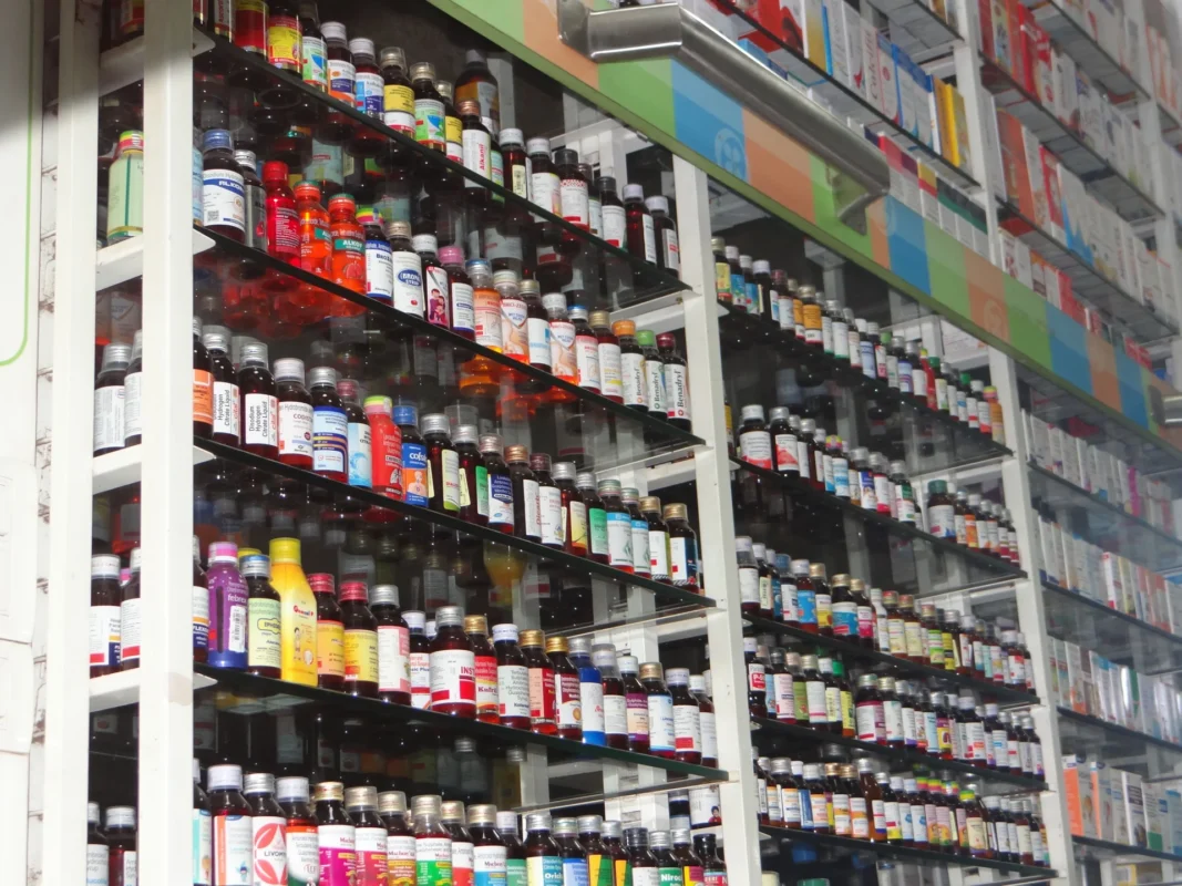 Can Foreign-Invested Companies Open Retail Pharmacies in Vietnam? 1 Pharmacy medicine shelves — foreign-invested companies opening retail pharmacies