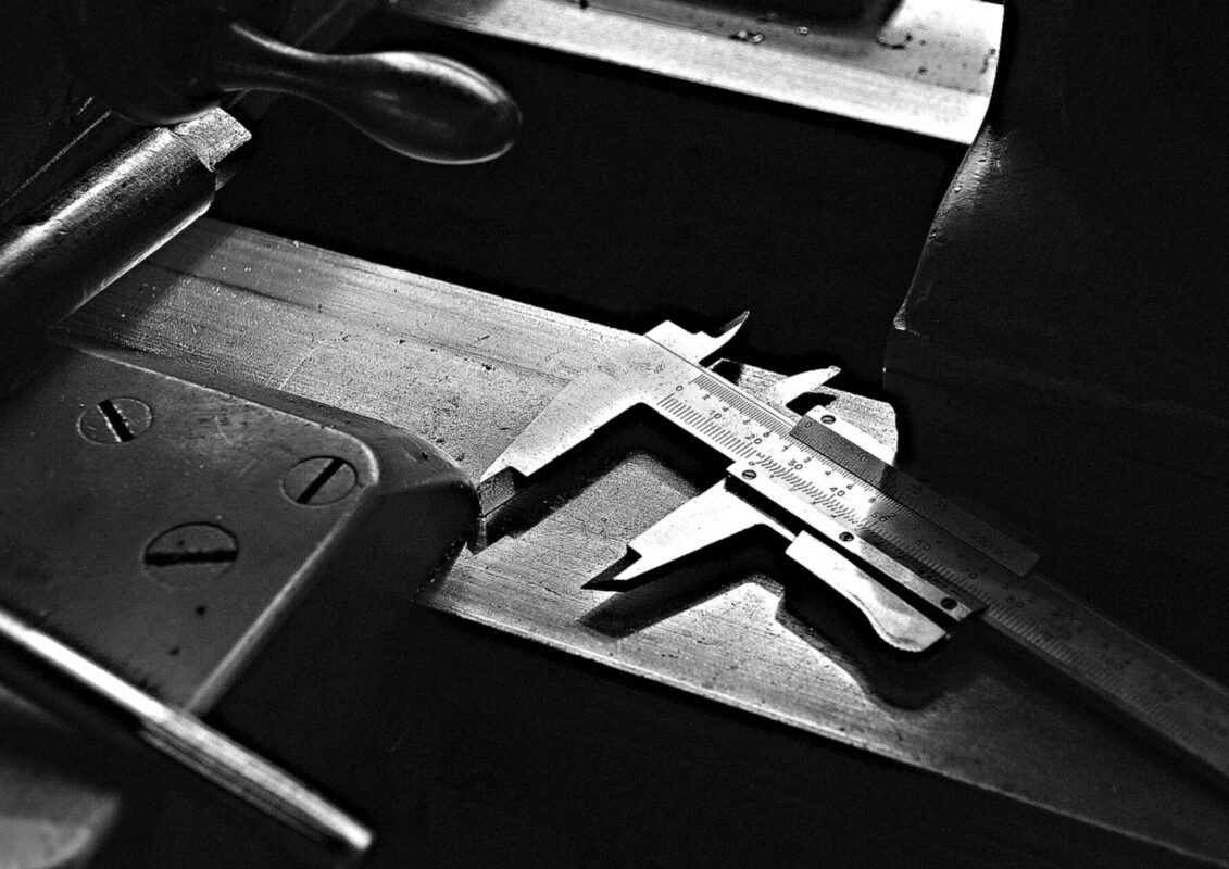 Precision digital caliper measuring tool — illustration for the article on quality control clauses when sourcing raw materials from China