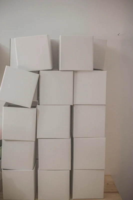 Warranty Period for Goods under a Sale Contract in Vietnam: How Long? 1 Cartons in a warehouse — illustrating the goods warranty period