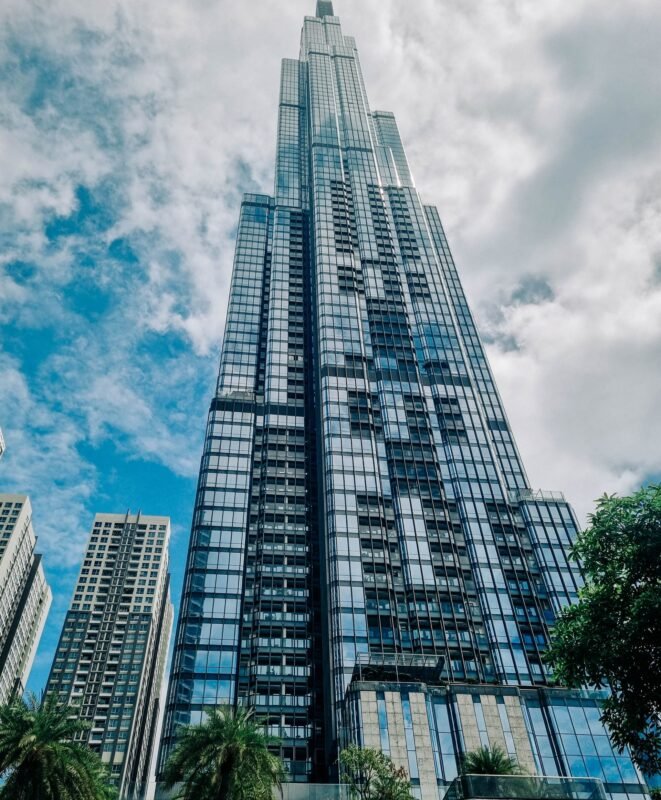 在越南境内变更签证目的——胡志明市Landmark 81