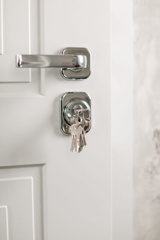 House keys — heir abroad selling inherited property