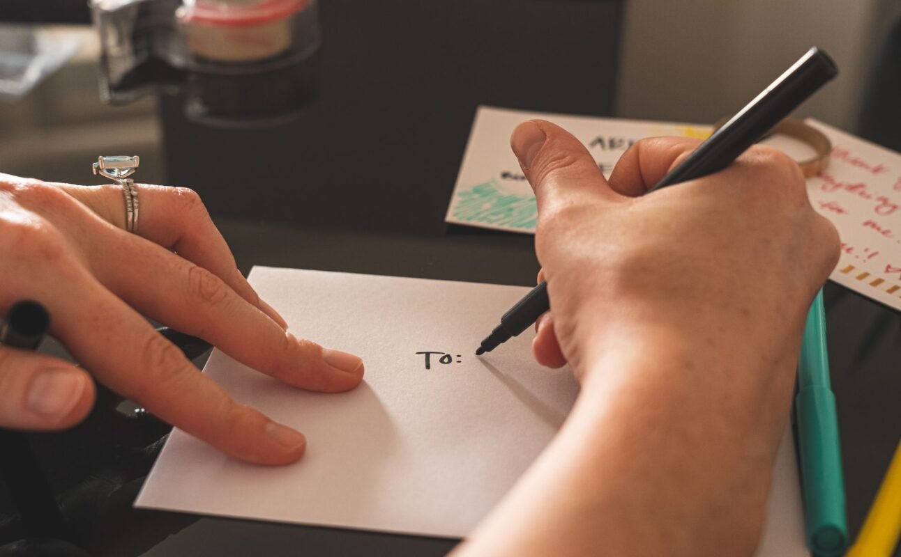 Kênh tố giác sai phạm (whistleblowing) trong doanh nghiệp: nghĩa vụ pháp lý thế nào?