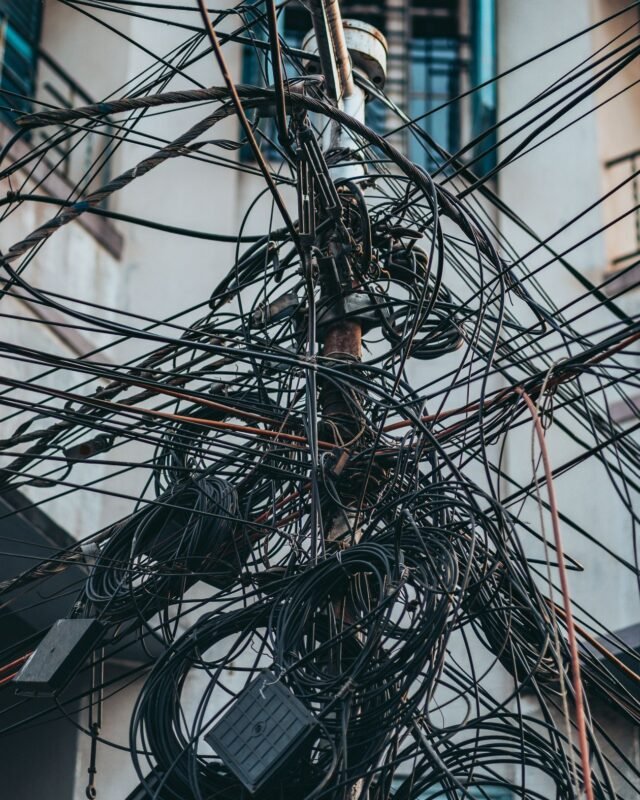 High voltage power grid electricity pricing