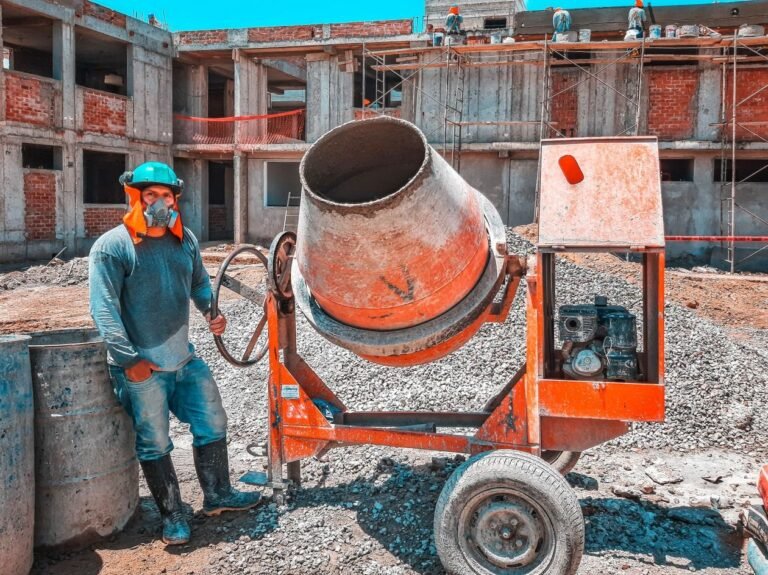 Công trường xây dựng — minh họa hoàn VAT cho dự án đầu tư bị chậm tiến độ