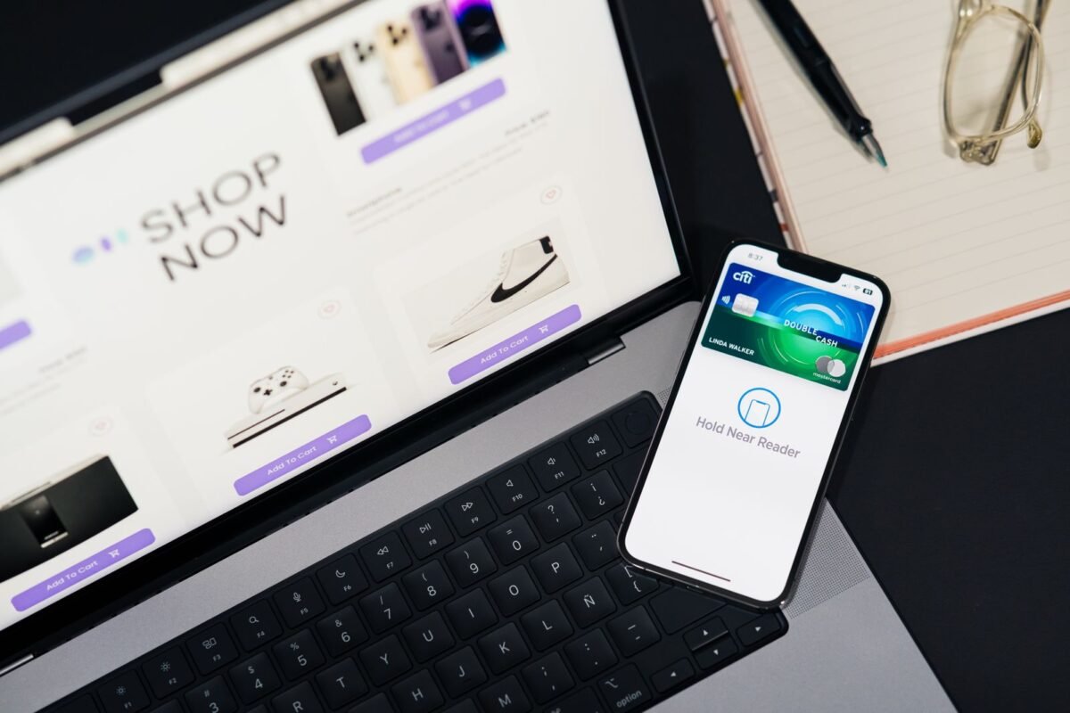 Modern Online Shopping with Mobile Payment