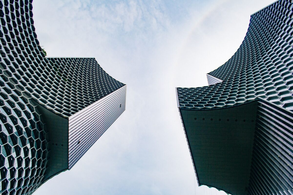 NĐT Trung Quốc đã có holding Singapore: rót thêm vốn vào Việt Nam có phải làm lại ODI?