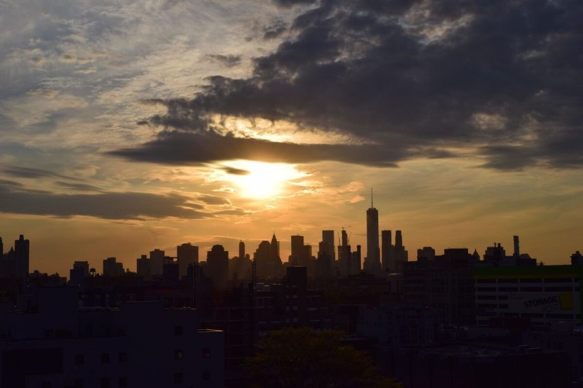 New York skyline — illustrating the Vietnam–US tax treaty not yet in force