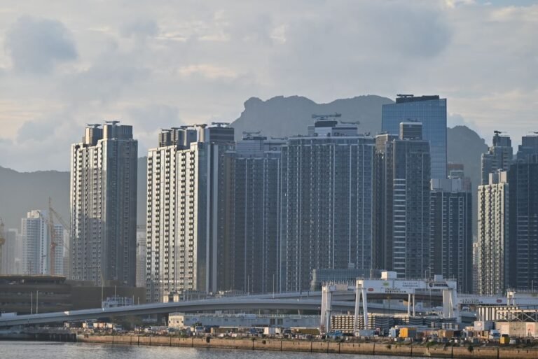 香港城市景观——香港与越南工会罢工对比文章配图
